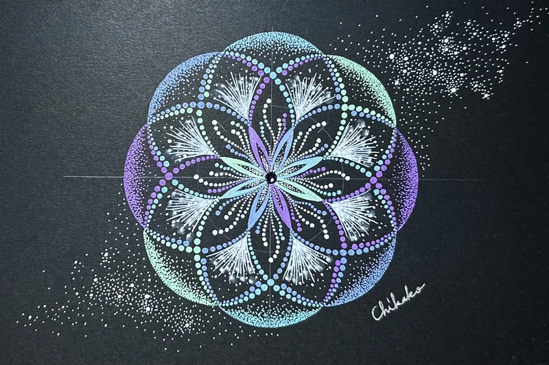 現象内観曼荼羅アート「晩夏の夜空」— Chikako